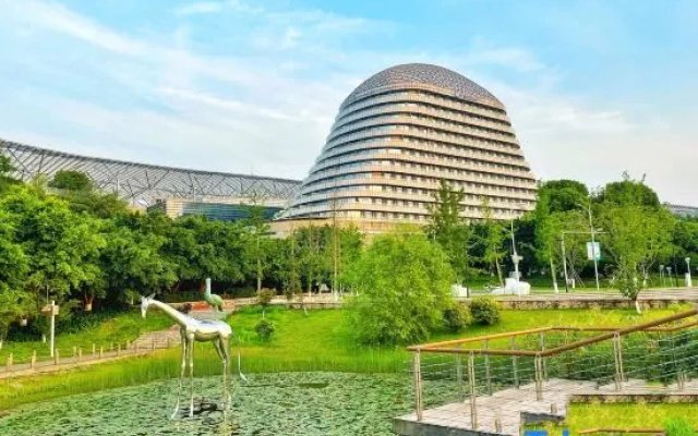 Huarong Hotel