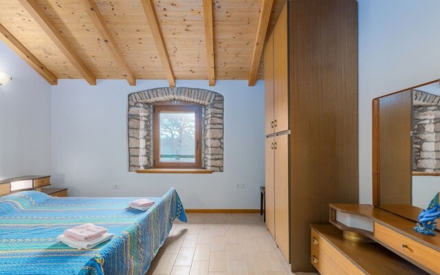 Traditional Stone Holiday House for up to 8 Persons