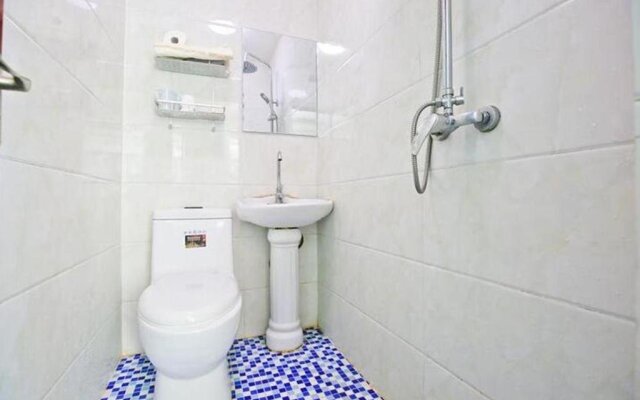 Yehai Fengqingju Family Hostel