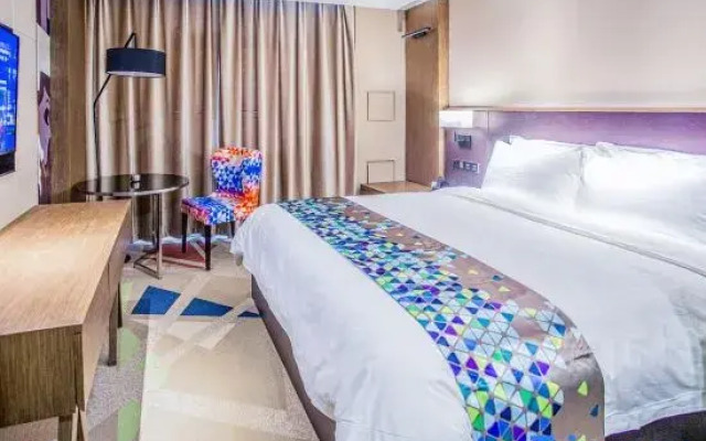 Zmax Hotel·Harbin Bingxue Big World