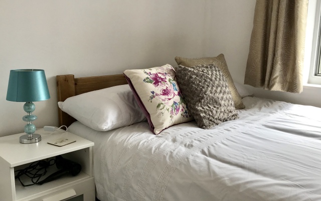 The Woodfarm Lodge - 3 Bedroom House with parking - Oxford