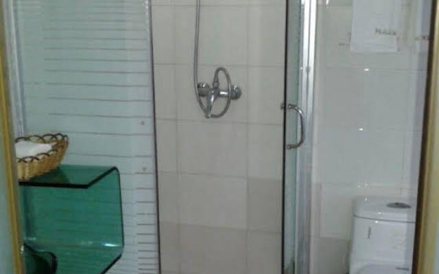 Zhehang Holiday Hotel