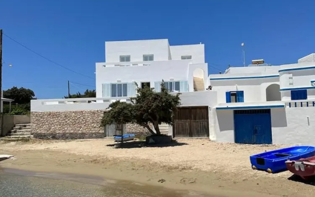 Milos AquaBliss Beachfront Villa
