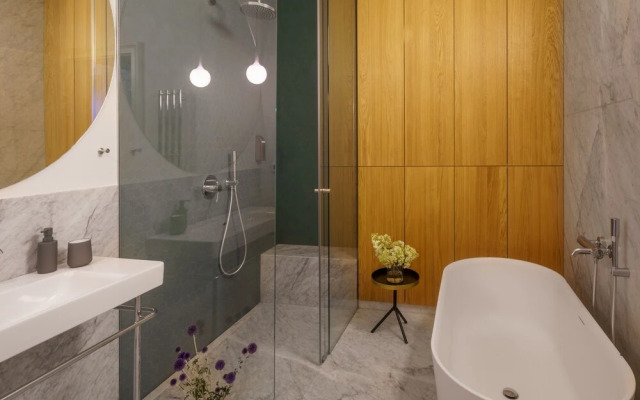 MN6 Luxury Suites by Adrez Living