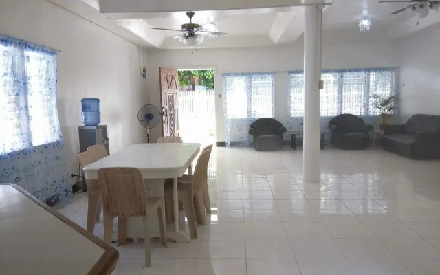 Luna Oslob Extension House