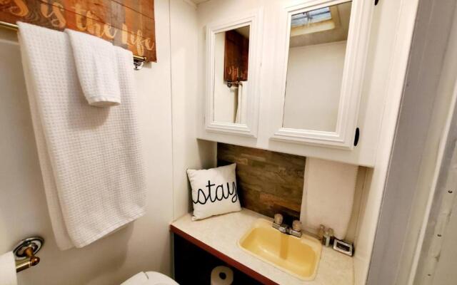 34ft Mobile Home Near Yale U
