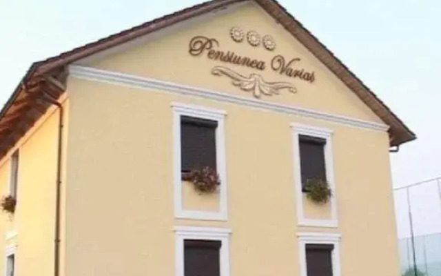Pensiunea Varias