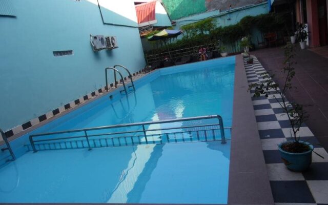 Golden Bayon Guesthouse
