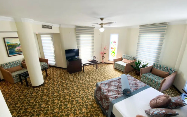 Omur Hotel