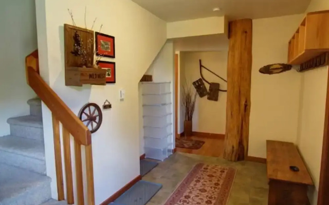 Mountain Town Properties White Wolf 4