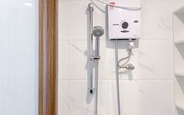 Homey And Well Furnished Studio Sky House Alam Sutera Apartment