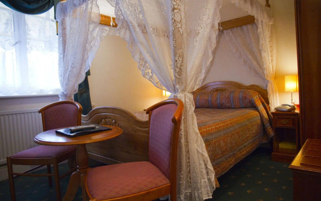 Sorrento Hotel