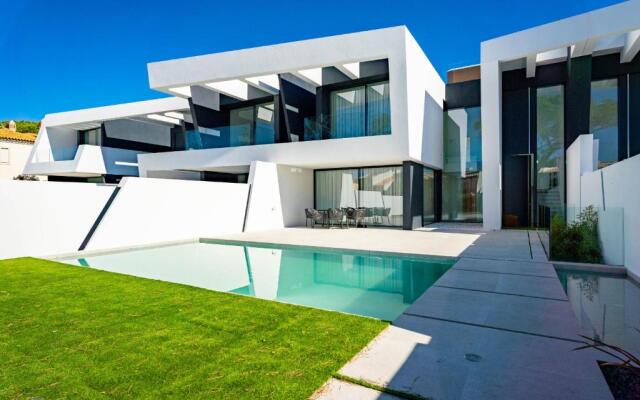 ONE SIX Villa in Vilamoura