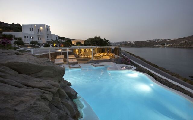 Dreambox Mykonos Suites