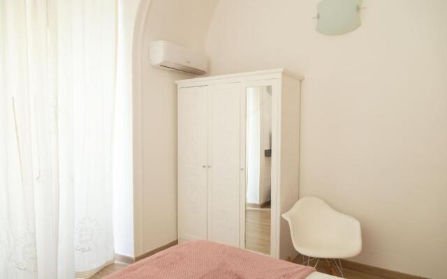 Neapolitan-Style Apartment