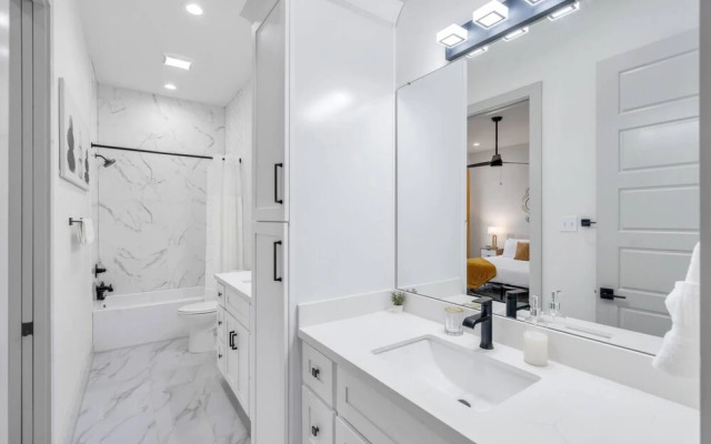 Maison Bleue Luxe Nola Living