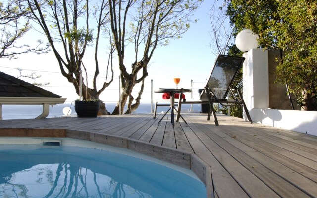 121 Ocean View Drive Studio Apartment