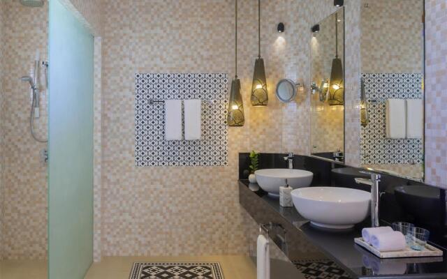 Mercure Maldives Kooddoo
