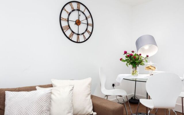 One Commercial Street Apartments