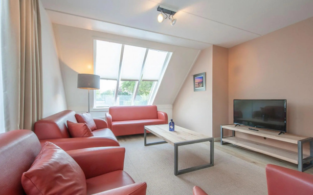 Restyled House With Sauna, 1 Km. From The Beach