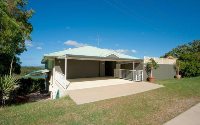 Picturesque on Passage - Shute Harbour