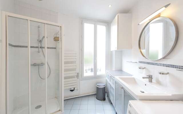Family Home in Issy-les-Moulineaux