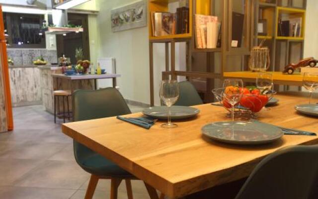 82 M2 Loft Urban Apartment Gazi - Votanikos