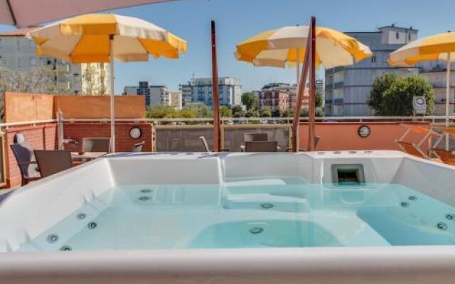 Hotel Joli