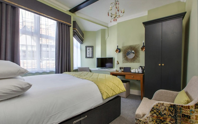 The Maids Head Hotel