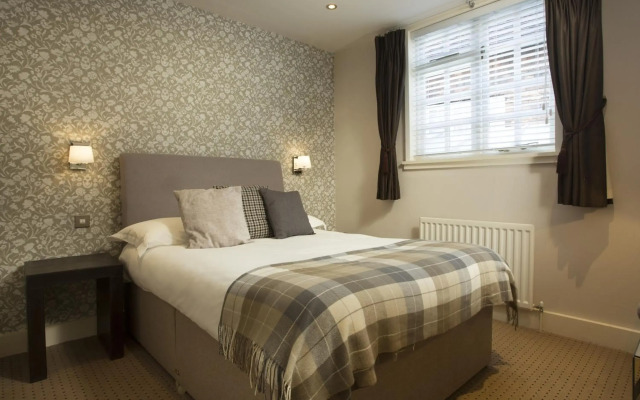 The George Hotel