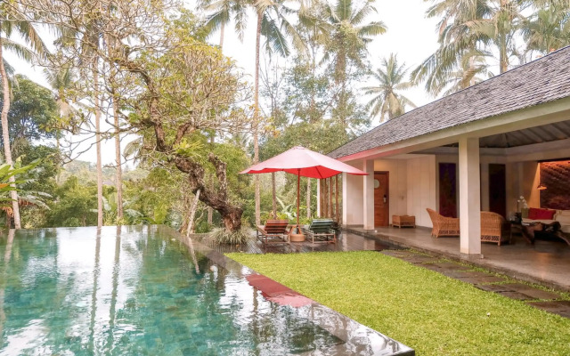 Chapung Sebali Hotel