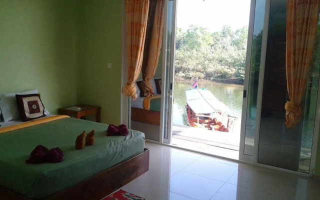 Beach River Resort