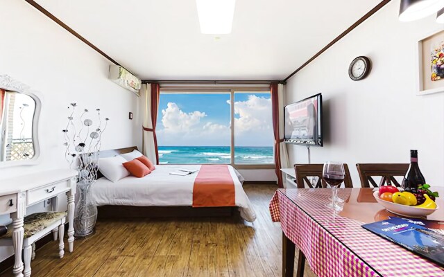 Yangyang Mybeach Pension