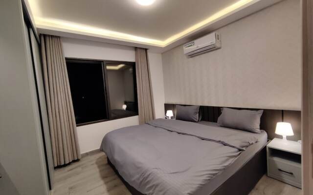 "m Luxury Room Royal View Near all Services"