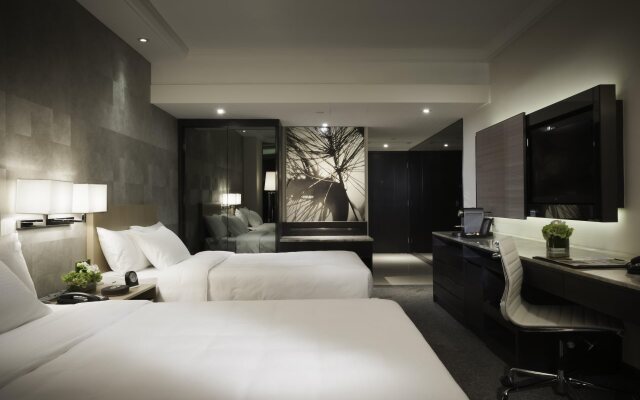 Gateway Hotel