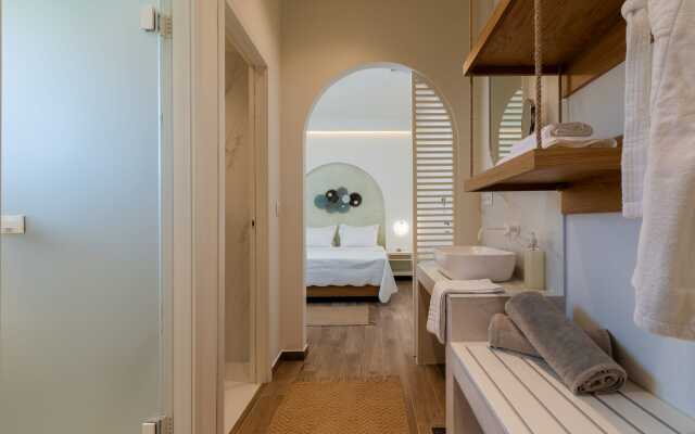 Pnoe Luxury Villa