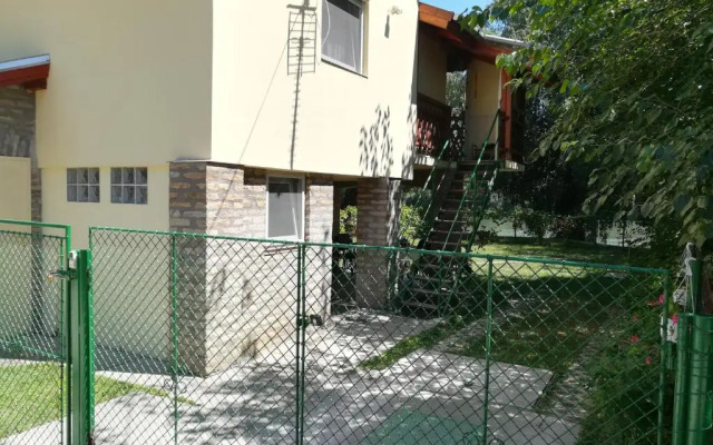 Tiszavirág Vendégház