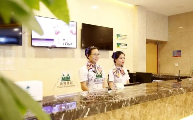 Green Tree Inn Dongtai Huiyang Road Guofu