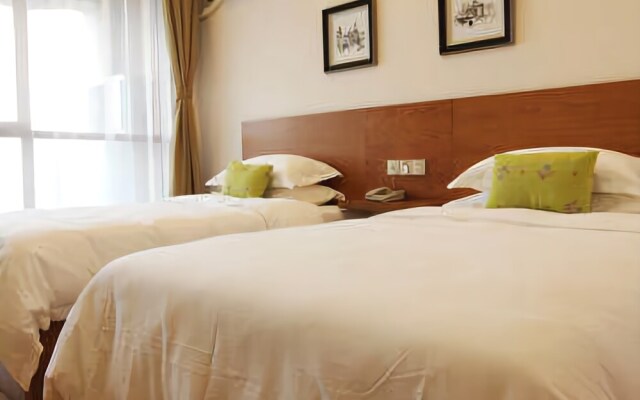 Haining Ruiqi Hotel