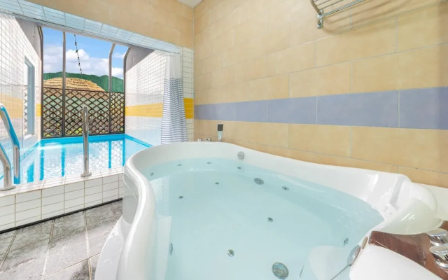 Gapyeong Sky Vill Spa Pension