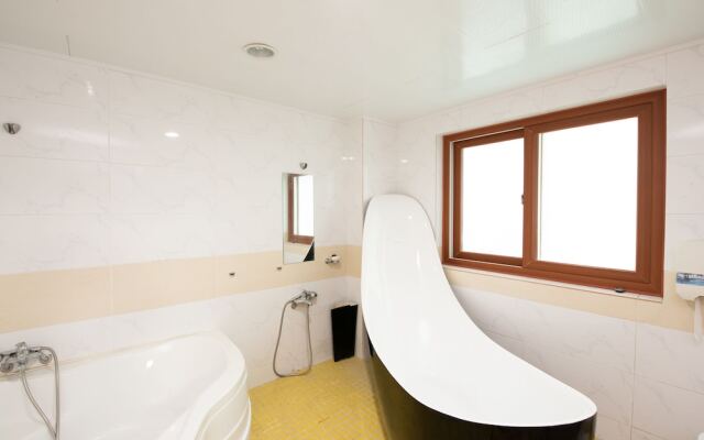 Dogo Elim Hotel
