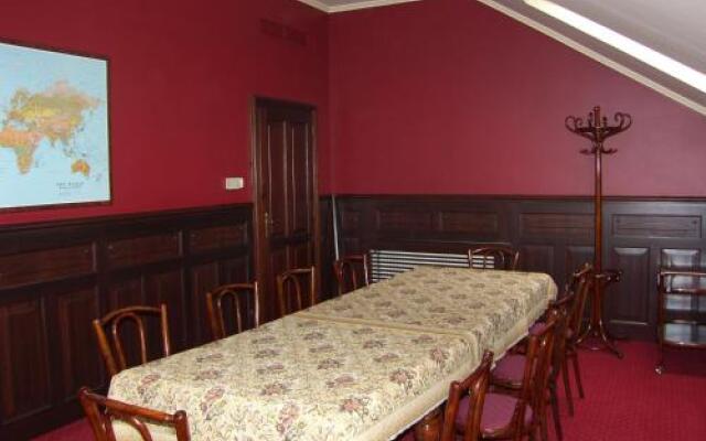 Adler Hotel