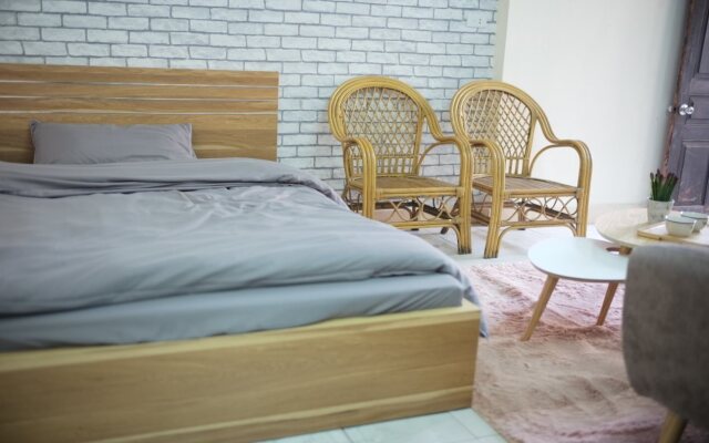 Peony House Trade Hotel II