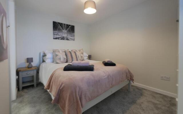 Crewe Short Lets 8 Victoria Court, Crewe