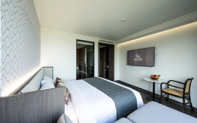 We Hotel Riverfront