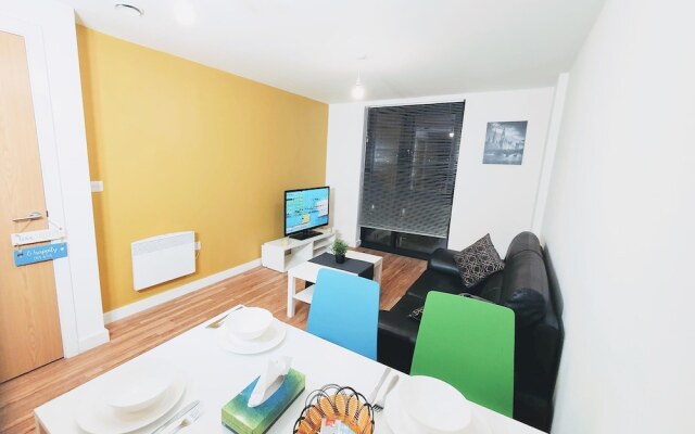 Solo Living - The Plaza