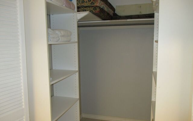 Marina Hawaii Vacations at Ilikai Marina