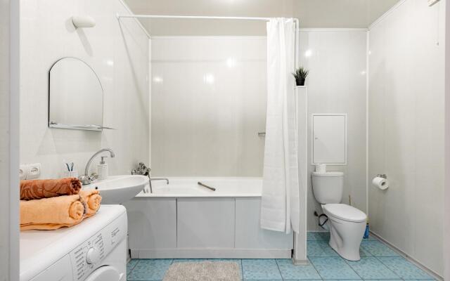 Tolstoy Apart on Leiteisen Street 9