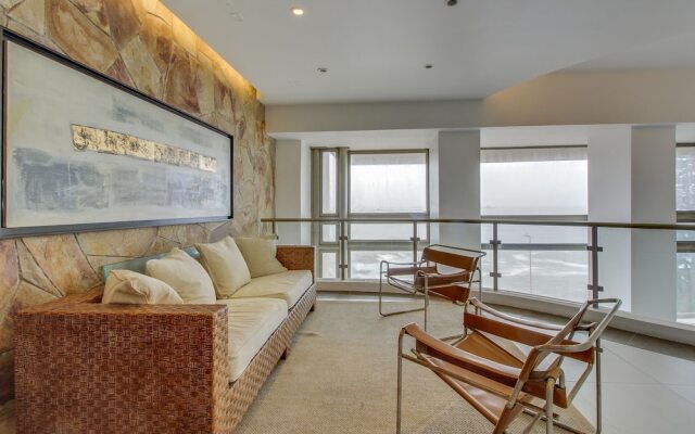 Departamento Moderno Frente al Mar
