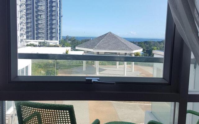 Mactan Newtown with Ocean View